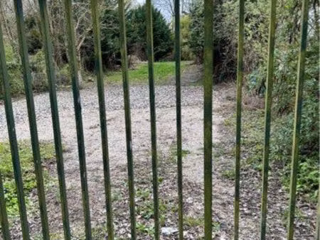 terrain 1600m2 à louer tribardou