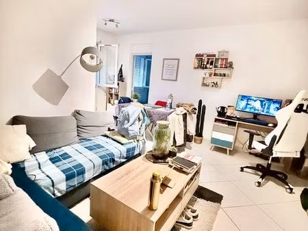 appartement dans residence calme au pieds des vignes