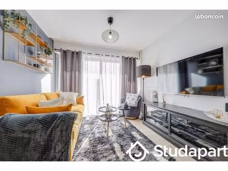 chambre 1 pièce 10 m²