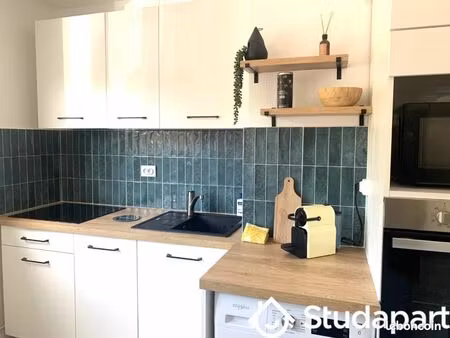 chambre 1 pièce 12 m²