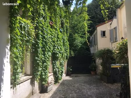 studio de 19,00 m2 - rue de charenton 75012 paris