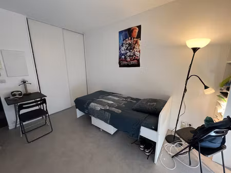 studio avec balcon et parking résidence étudiante pau un