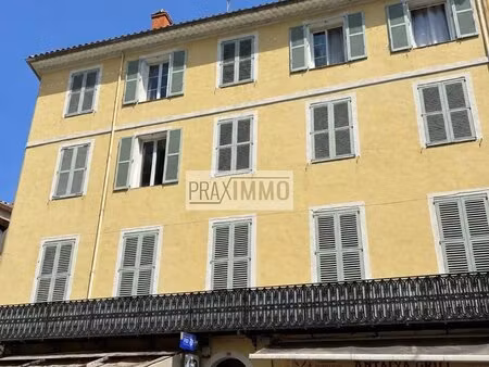 appartement 3 pieces plein centre frejus a renover