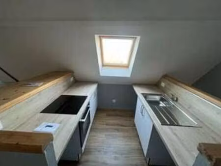 location appartement 2 pièces à cambrai (59400) : à louer 2 pièces / 42m² cambrai
