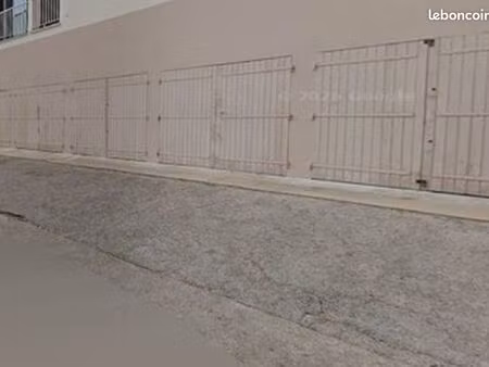 parking/box toulon