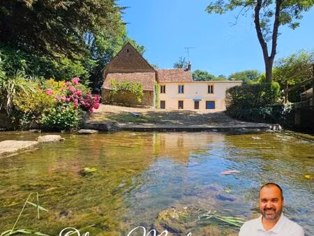 moulin xviii° siècle avec maison et dépendances sur 5 hectares – à 25 min du mans