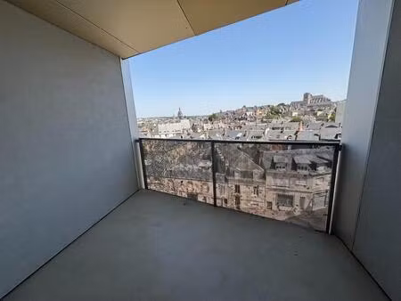 t2 avec parking et balcon au mans