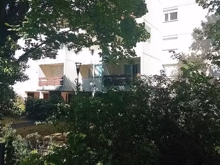 location t3 angers