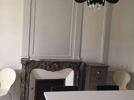 studio à louer, rennes, centre-ville, république
