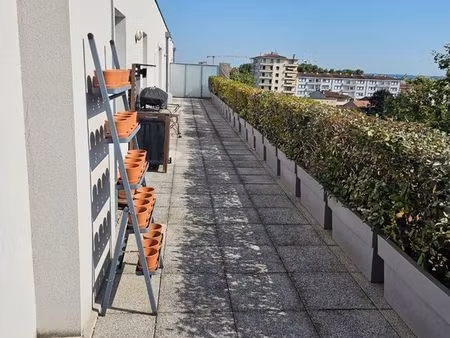t3/4 de 90 m²+terrasse de 115m²