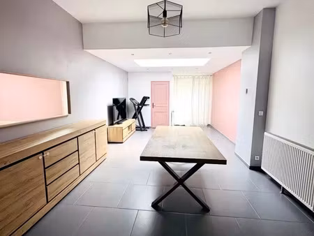 vente maison 6 pièces 107 m2 à roubaix