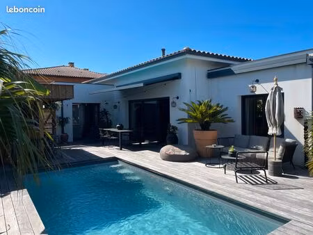 villa 5 pieces 110 m2 gujan-mestras quartier meyran , centre ville