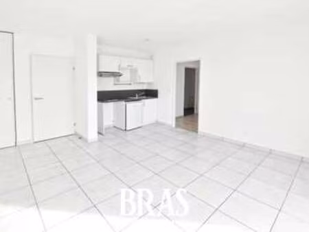 location appartement 2 pièces à saint-sébastien-sur-loire (44230) : à louer 2 pièces / 41m
