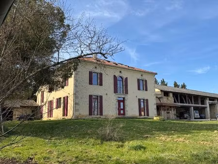 saramon, gers. substantial maison de maître sur 1ha vue pyrén?
