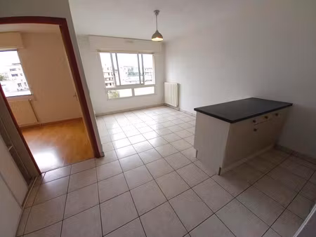 location appartement 2 pièces 31m² rodez 12000