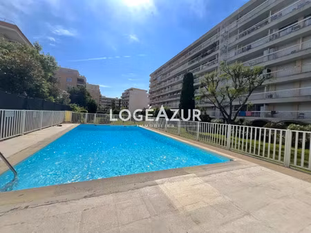 location appartement 2 pièces 58 m² à antibes (06160)