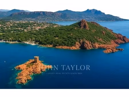terrain d’exception 1 hectare vue mer