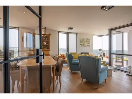 recent appartement met autostaanplaats op een centrale locatie in brugge!