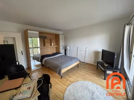 studio meuble