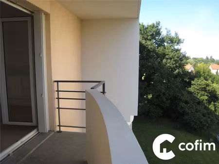 studio proche facultés avec balcon
