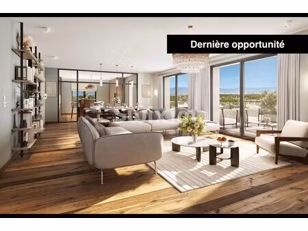 attique de 148m2 avec vue panoramique et terrasse