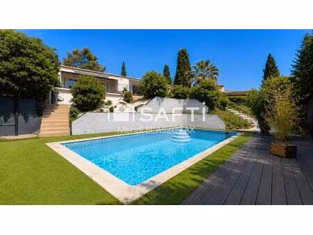 villa rénovée face à l'estérel
