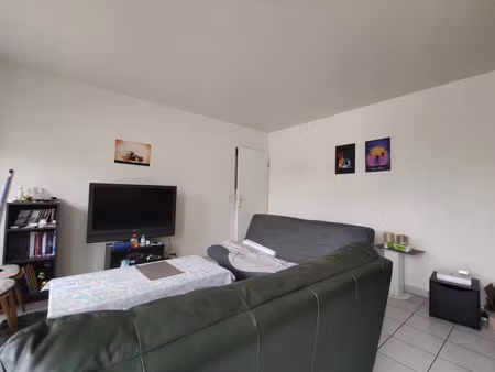 location appartement 2 pièces 43 m² à amiens (80000)