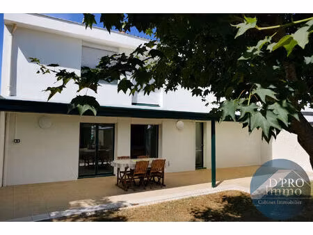 maison familiale de 4 chambres au calme, proche de toutes commodités !