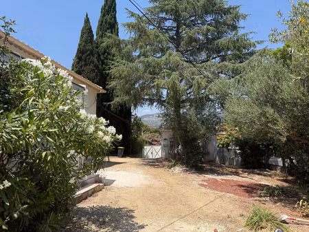 maison à rénover avec studio indépendant cap brun toulon