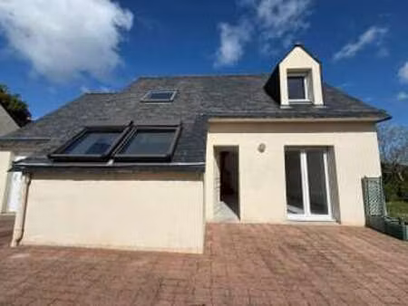 location maison à auray (56400) : à louer / 74m² auray