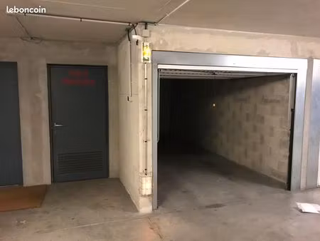 toujours disponible garage pmr avec cave attenante résidence prado verde