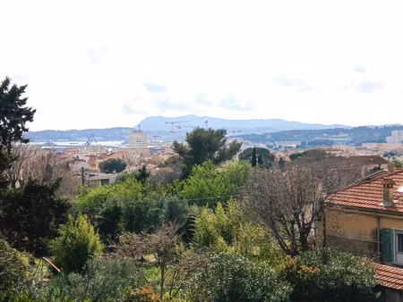 claret - appartement avec jardin type 2- vue mer