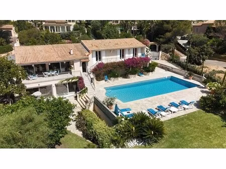 saint aygulf spacieuse villa vue mer piscine garage