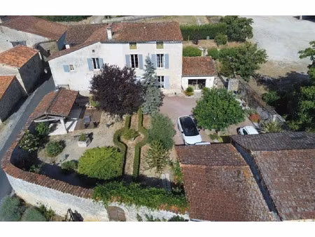 vente maison 6 pièces 241 m² verteuil-sur-charente (16510)