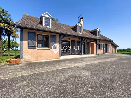 grande maison familiale de 206 m2 avec hangar de 155 m2 sur