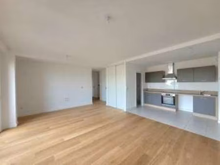 location appartement 4 pièces au mans (72000) : à louer 4 pièces / 89m² le mans