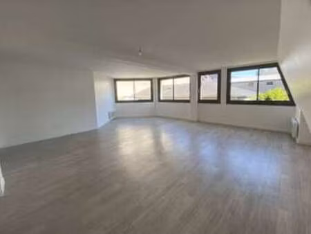 location appartement 4 pièces à avranches (50300) : à louer 4 pièces / 117m² avranches