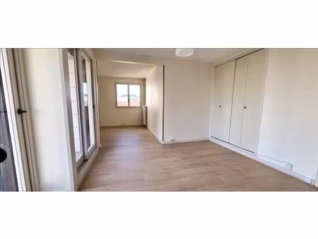 appartement - 2ème étage - 34,25 m2 - 2 pièces - non meublé