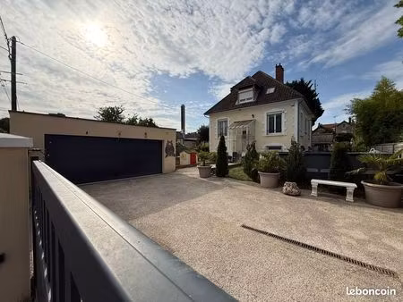 maison 6 pièces 117 m²