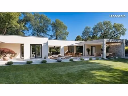 maison 7 pièces 135 m²
