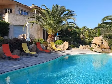 beau logement f2 avec piscine à palombaggia