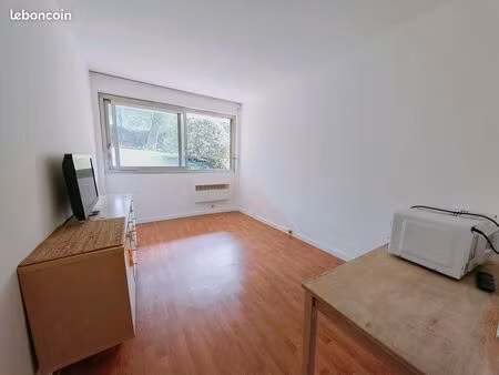 studio 1 pièce 15 m²