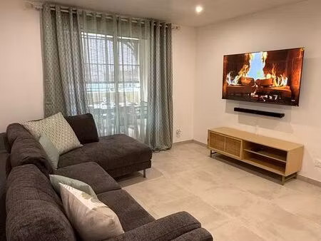 t3 meublé de standing – 53 m² + terrasse de 13 m² – fort-de-france (desrochers)