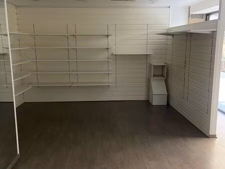 local commercial à louer de 120 m2