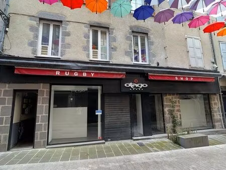 local commercial rue victor hugo
