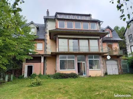 maison 12 pièces 250 m²