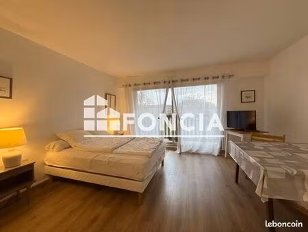 studio 1 pièce 26 m²