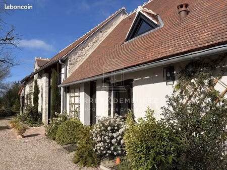 propriété 5 pièces 150 m²