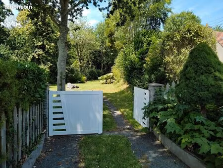 terrain 860m2