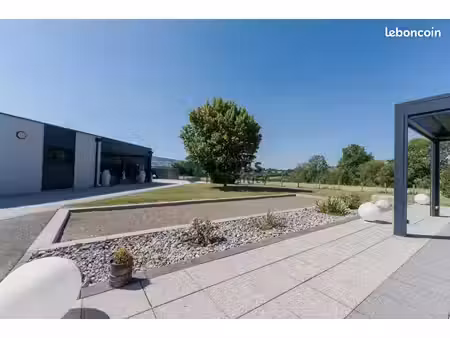 villa 7 pièces 487 m²